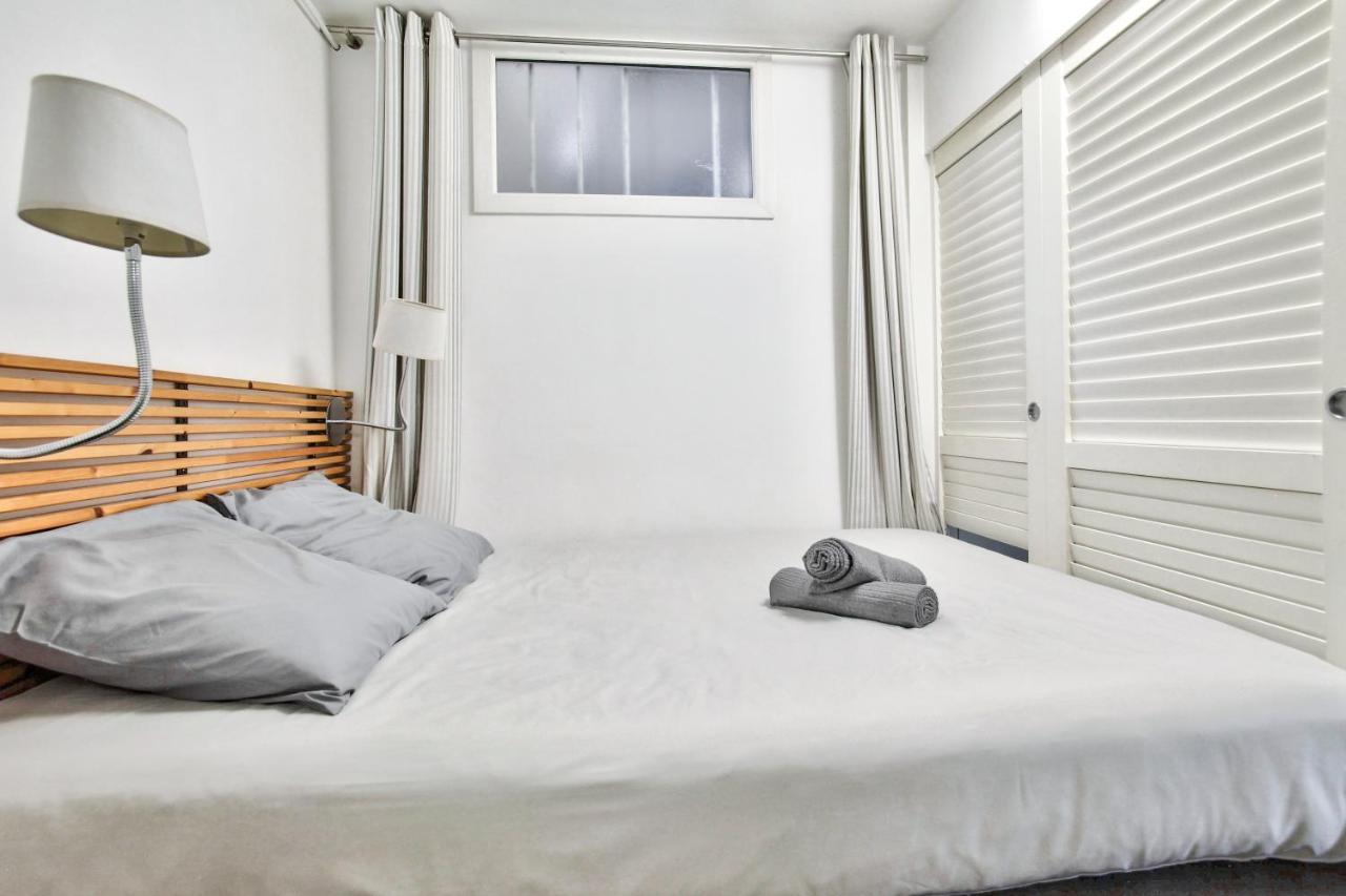 1 Bedroom Le Marais Temple Paris Eksteriør billede